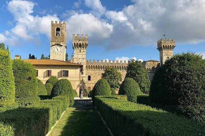 Forge your own wedding rings or friendship rings in Tuscany - How the metal work actually goes: smelt to shine