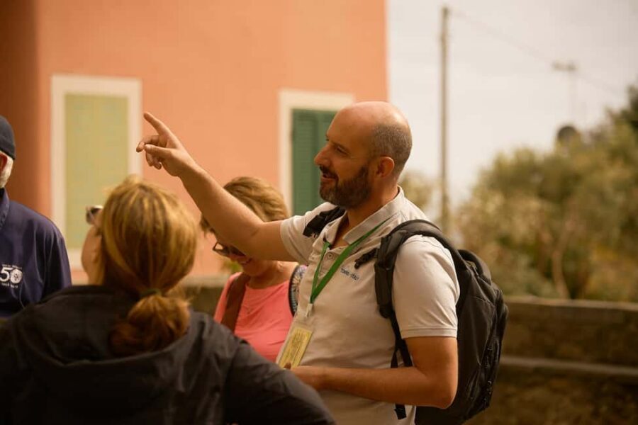 From Florence: Cinque Terre Day Trip with Local Guide - UNESCO Park Tickets and the Value of a Guide’s Context