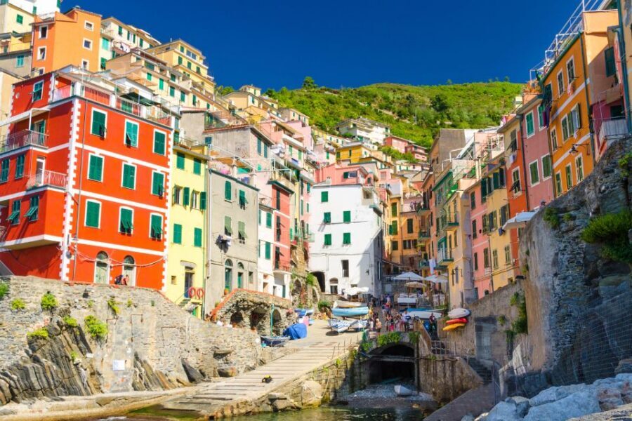 From Florence: Cinque Terre Small-Group Day Trip - Vernazza Harbor Strolls and Street-Level Photo Power