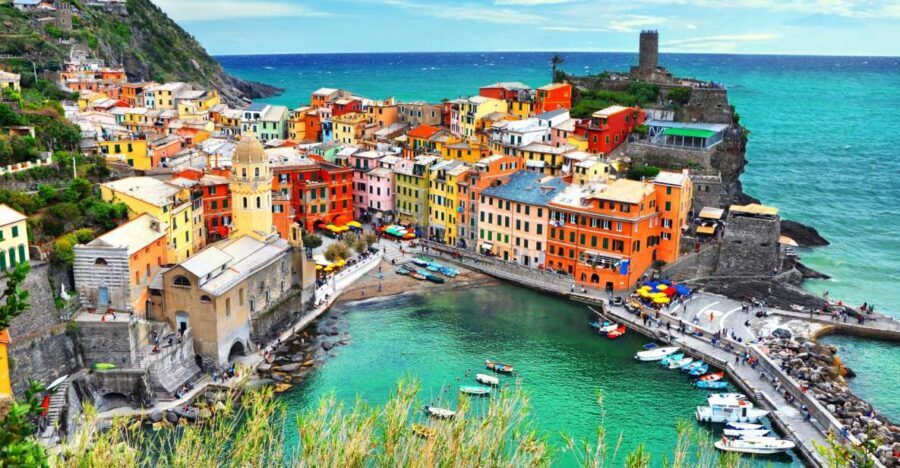 From Florence: Cinque Terre Small-Group Day Trip - Manarola Cliff Views and a Wine Tasting Moment