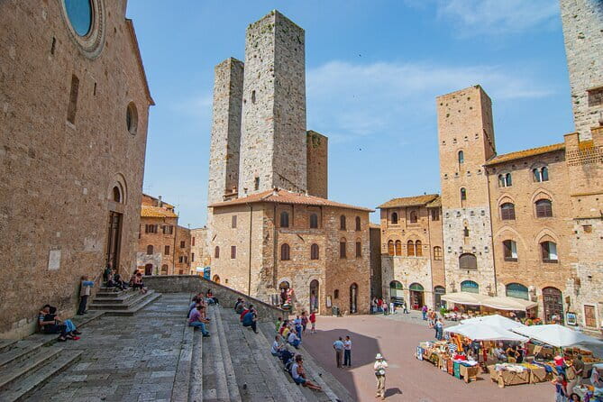 From Florence: Classic Chianti Villages and Wine Roads by Minivan - San Gimignano Towers in 40 Minutes