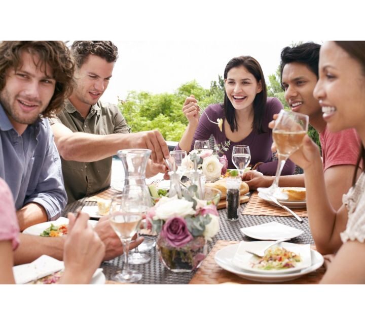 From Florence: Outdoor Wine Dining in San Gimignano Winery - Meet-up at Burger King, then a 1-hour ride into the countryside