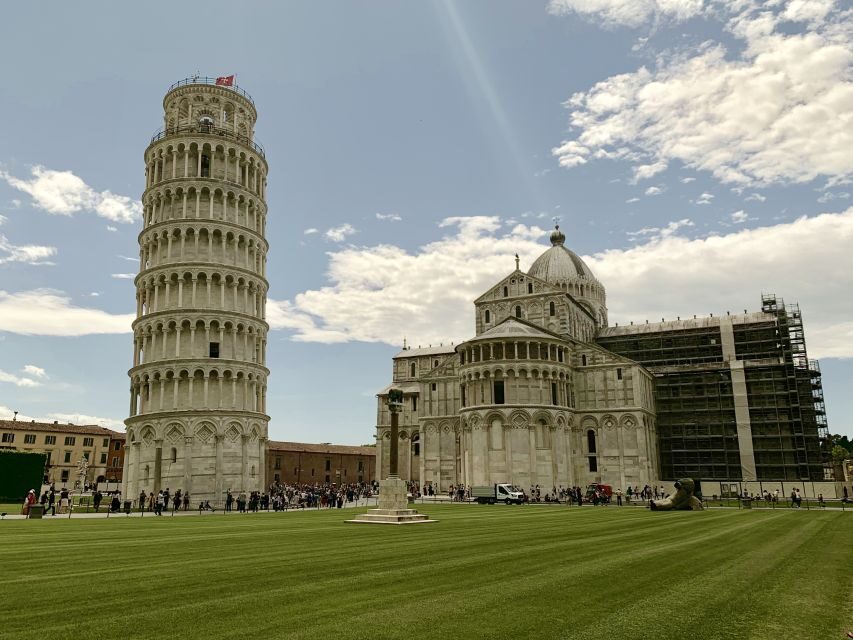 From Florence: Pisa Private Tour & Optional Leaning Tower - Leaning Tower climb: how the option works and what to watch for