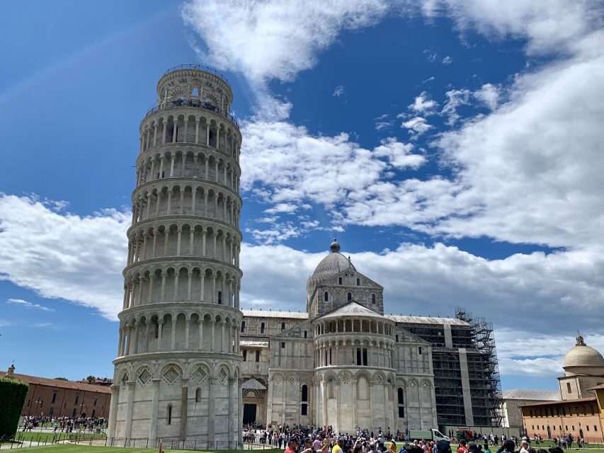 From Florence: Pisa Private Tour & Optional Leaning Tower - Getting to the tower grounds: walk time can surprise you