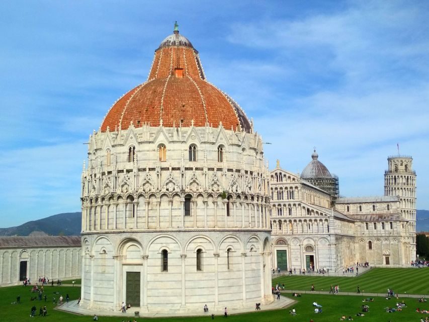From Florence: Private Half-Day and Guided Tour of Pisa - Using optional priority tickets without wasting time