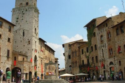 From Florence: Tour to Siena and San Gimignano by Minivan - The real value: small-group size and a focused Siena guide