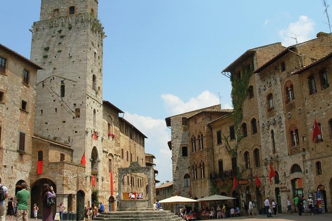 From Florence: Tour to Siena and San Gimignano by Minivan - The real value: small-group size and a focused Siena guide