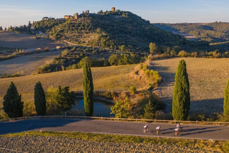 FROM MONTECATINI: CHIANTI'S E-BIKE TOUR AND WINE TASTING - Wine and local tasting at the cellar: what’s included and what’s extra