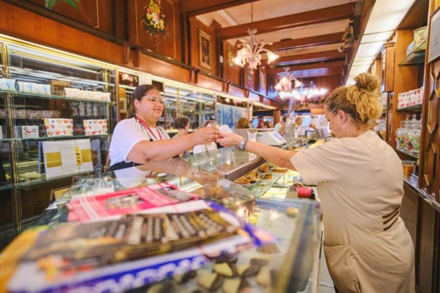 From Montecatini: Pisa & Lucca Day Full Day Tour - Language and season notes: plan around the exact tour version