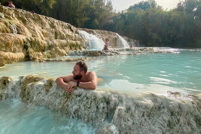 Full day guided tour of Saturnia and magical Tuscany - Getting out of Florence: the 2.5-hour countryside run