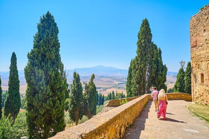 Full Day Tour to Val d'Orcia and Gladiator's Fields with Wines - Key things that make this tour worth your time