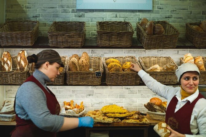 Fun Private Florence Food Tour with a Local Food Expert Martina - Why this tour feels private (not just small)