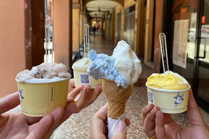 Gelato Crawl Tour Bologna: See Italy's Food Capital in a New Way - The 2-hour route: four gelato shops and a smart walking pace