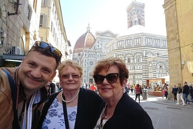 Grand Florence: Private City Tour with Uffizi, David & Lunch - Getting Your Bearings: Piazza della Repubblica, Duomo Area, Signoria, and Ponte Vecchio