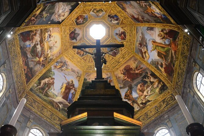 Guided Medici Tour Florence: Discover Mysteries & History - The walking pace, fitness level, and the 90-minute rhythm