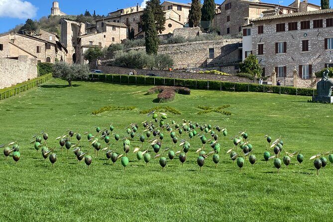 Guided Tour of Assisi. Francesco, Chiara and Carlo Acutis - Key highlights at a glance