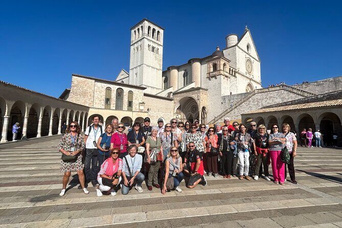Guided Tour of Assisi. Francesco, Chiara and Carlo Acutis - Meeting point and group style: a private tour that keeps things sane