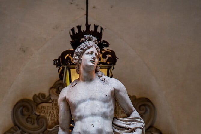 Guided Tour of Florence by Night - Meeting at Piazza di Santa Croce: the start point that makes sense