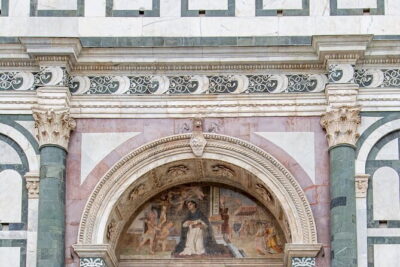 Guided Tour of Florence by Night - Santa Croce outside: why the first stop matters