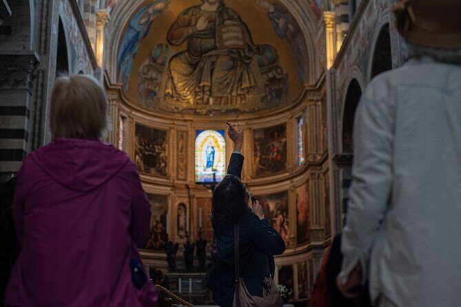 Guided tour of Piazza dei Miracoli in Pisa - Why Piazza dei Miracoli feels different with a guide