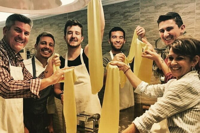 Hands on Deluxe Traditional 4-course dinner with fresh pasta - Key takeaways before you go