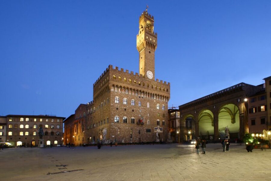 Hidden Florence: 2-Hour Guided Walking Tour - Florence After Dark: Why This Walk Feels Different