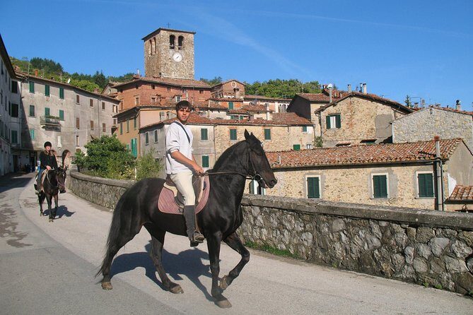 Horse Riding in Tuscany for Experienced Riders: Full-day Trail Ride - Stop 1 at Prategiano: where the day begins