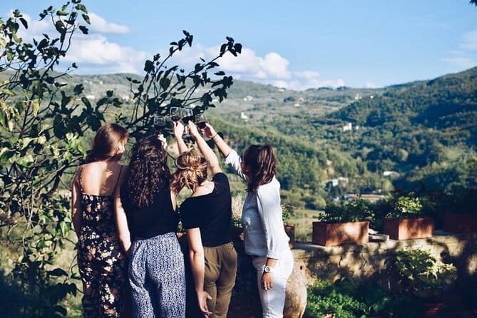 Horseback riding & Wine Tasting and snack Lunch at noble Estate - From Piazza dei Cavalleggeri to the Chianti trail