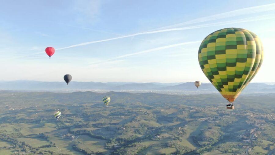Hot Air Balloon, Pienza, Montalcino, Val D'orcia - Why Pienza, Montalcino, and Val d’Orcia look special from the sky