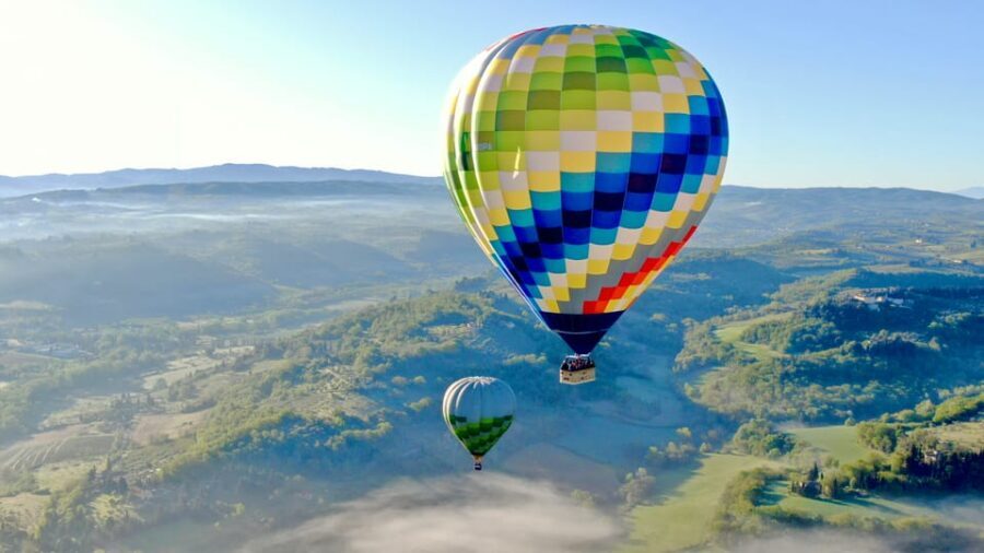 Hot Air Balloon, Pienza, Montalcino, Val D'orcia - From the launch field to lift-off: how the day actually unfolds