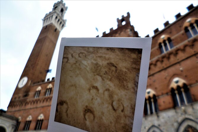 Hunt for the 10 Treasures of Siena - How the Hunt for the 10 Treasures of Siena actually plays