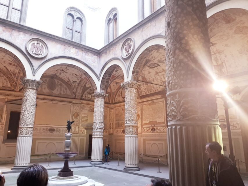 Inferno Tour In Florence - Salone dei Cinquecento: the room that changes the tour