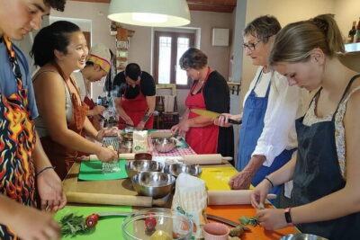 Intimate and authentic Pasta Lesson & Chianti wine. Free parking - Chianti wine and stories: where the class turns social