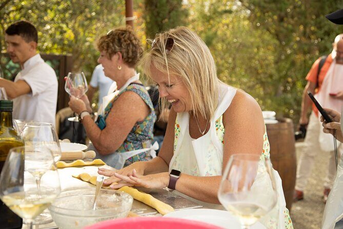 Italian Cooking Class and Wine Tasting in Tuscany - The wine, olive oil, and vinegar tastings: how to taste like it counts