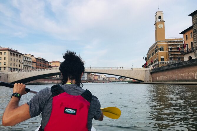 Kayak tour on the river Arno, Pisa (aperitif upon request) - Safety first: the debrief that helps you stay independent