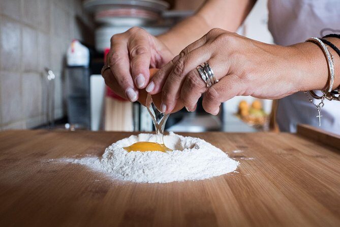 Lasagna Masterclass: Learn, Cook & Taste Authentic Bolognese - Timing and the “come hungry” rule