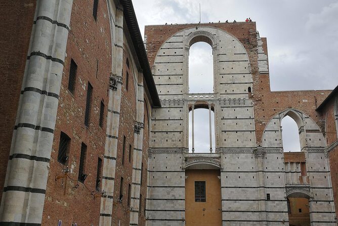 Let's discover Siena! - Mobile ticket and English guide: easy logistics, less friction
