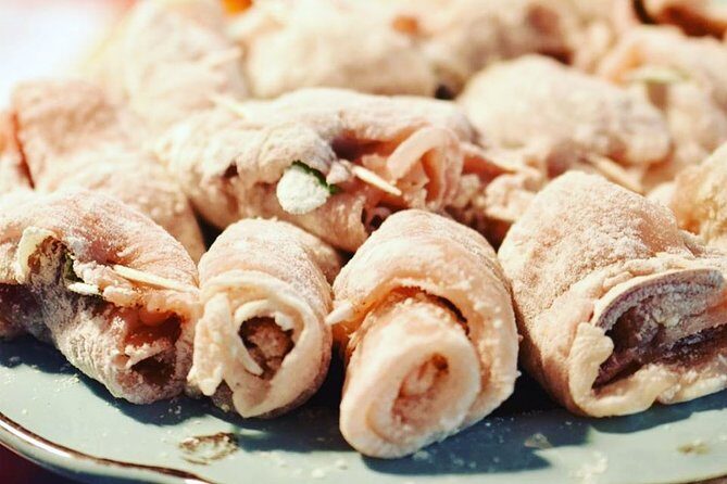 Live Online Italian Cooking Class with Raffaella from Perugia - During the live class: real-time help while you cook from scratch