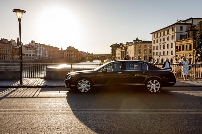 Livorno Private Departure Transfer: Central Florence to Cruise Port - Door-to-door pickup in central Florence