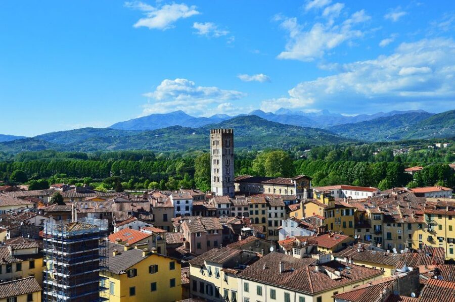 Lucca: City Highlights Walking Tour - Palazzo Pfanner: Baroque elegance and gardens with real presence