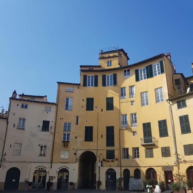 Lucca classica: visita guidata in ITALIANO - What the guide approach is like (based on the overall feedback tone)