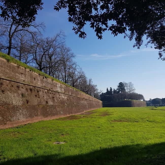 Lucca classica: visita guidata in ITALIANO - Price and what you really get for $17