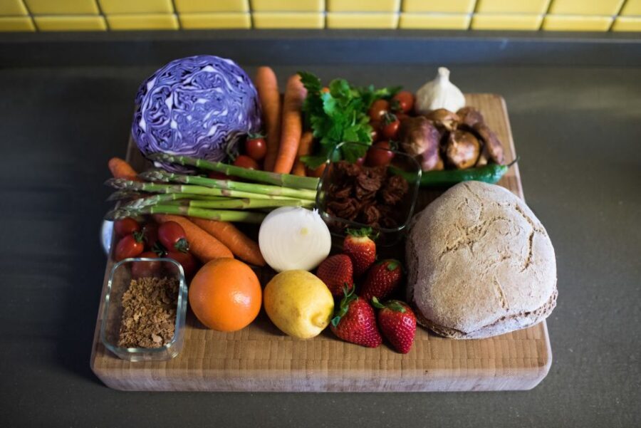 Lucca: Cooking Class at a Local's Home - The 4-hour flow: from ingredients on your station to a full table tasting