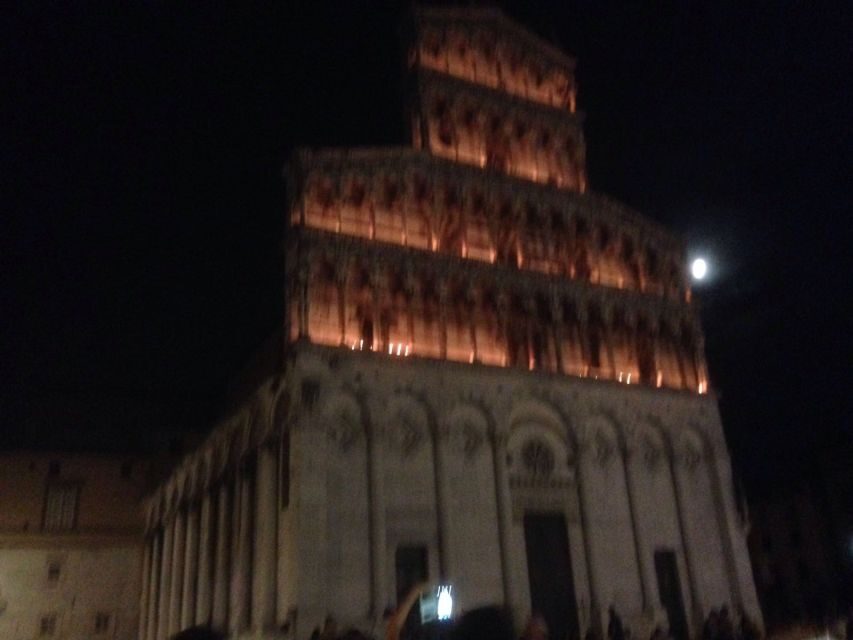 Lucca: Guided City by Night Walking Tour - Amphitheater Square: the “center” you can feel in your feet