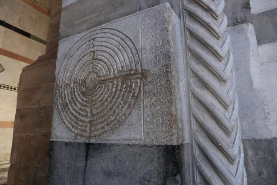 Lucca: Guided Walking Tour - Key highlights worth your time