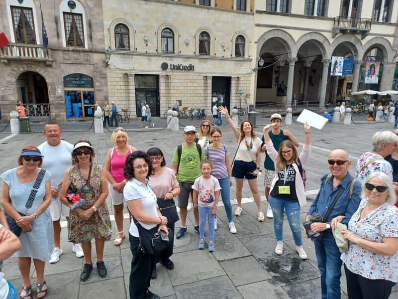 Lucca: join a 'must see' walking tour! (English) - San Frediano Church and the Guinigi Tower area