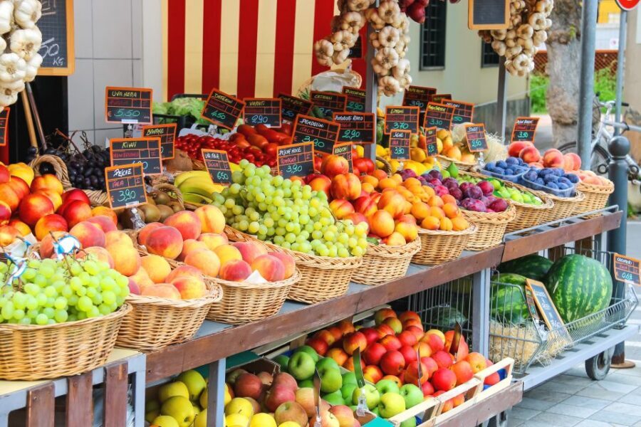 Lucca: Market and Cooking Class at a Local's Home - Planning tips to avoid the common Monday-morning regret