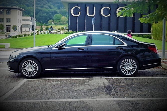 Luxury Chauffeur Service THE MALL from Florence to Reggello - The 4-hour outlet block: how to plan your shopping time