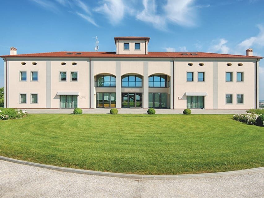 Luxury Wine Tasting with Food Pairing near Bologna - FAQ