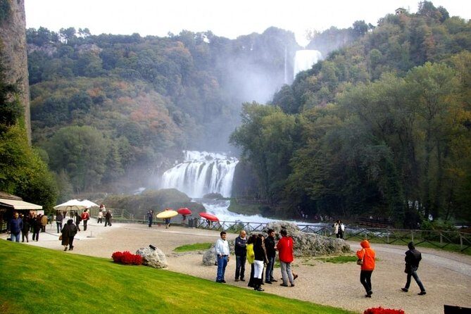 Marmore Falls Naturalistic Tour - Umbria - What the small-group guide helps you do (and why it saves energy)